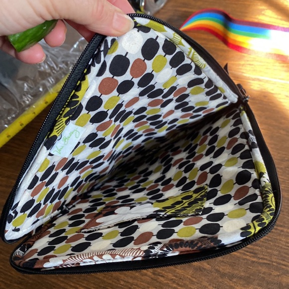 Vera Bradley iPad Case, 8x10” - Picture 3 of 6